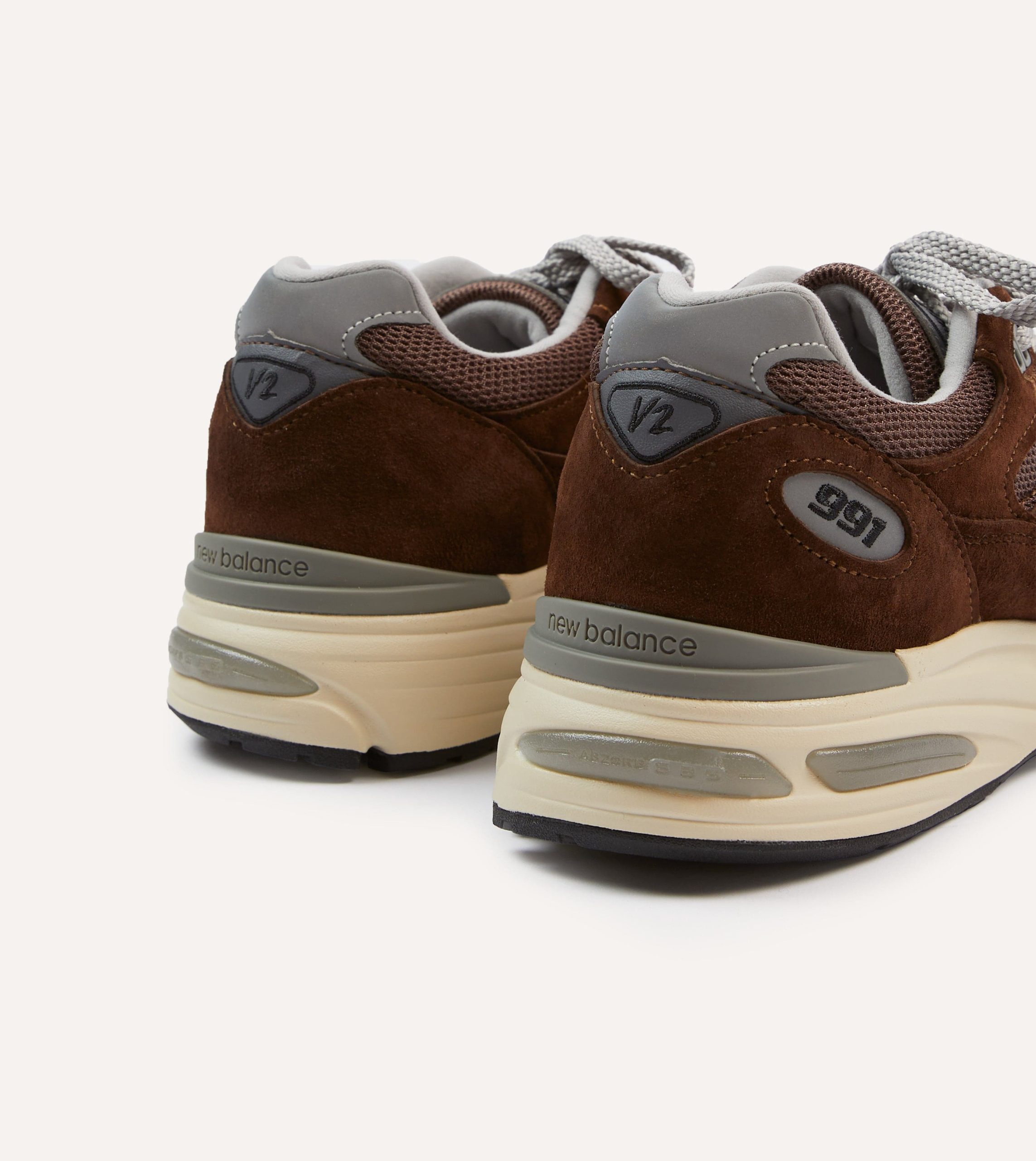 New Balance Pinecone Made in UK 991v2 Trainers - Image 5